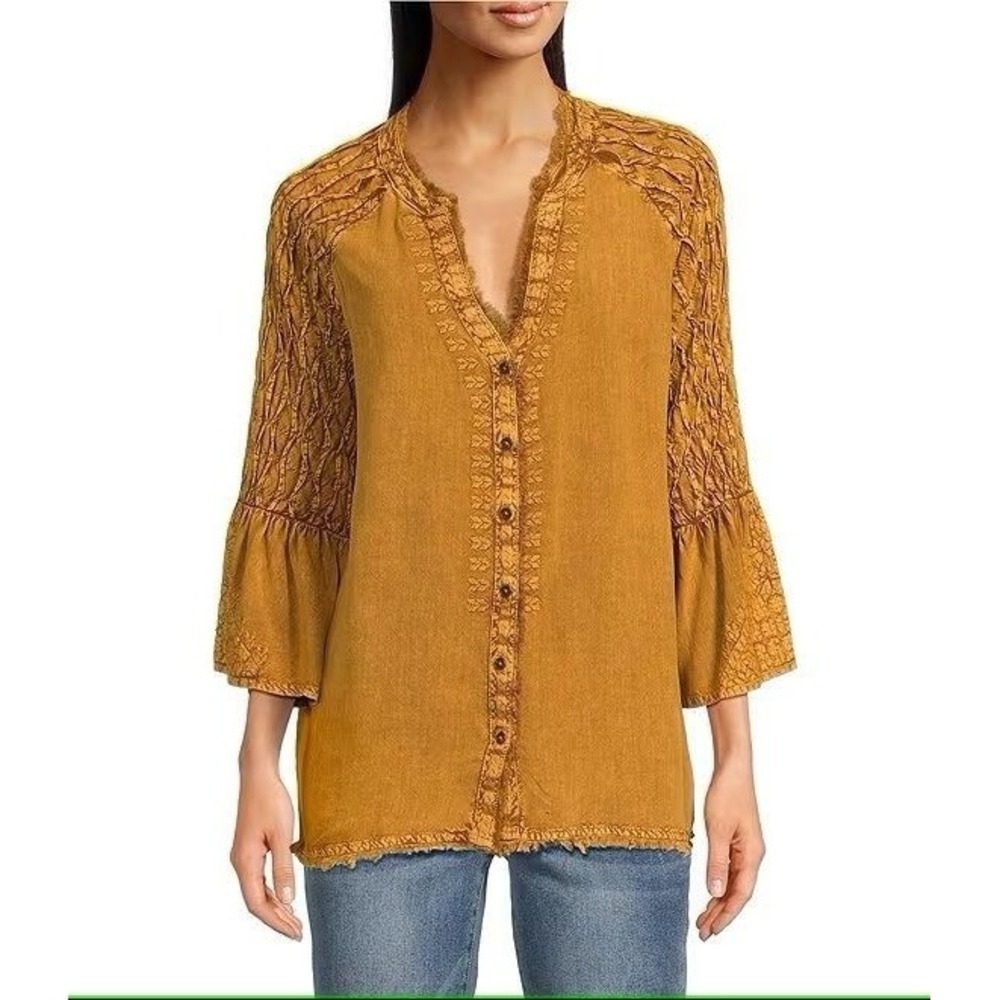 Tru Luxe Challis Vintage Wash V-neck 3/4 Sleeve Top L 3/4 flounced cuff sleeves